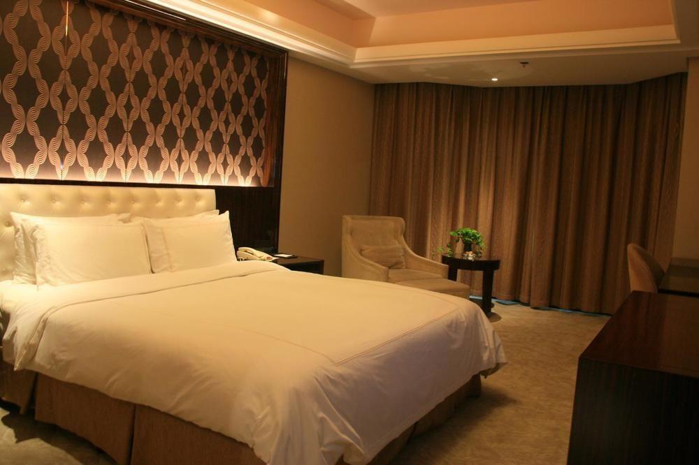 Shu Guang International Hotel Nanjing  Exterior photo