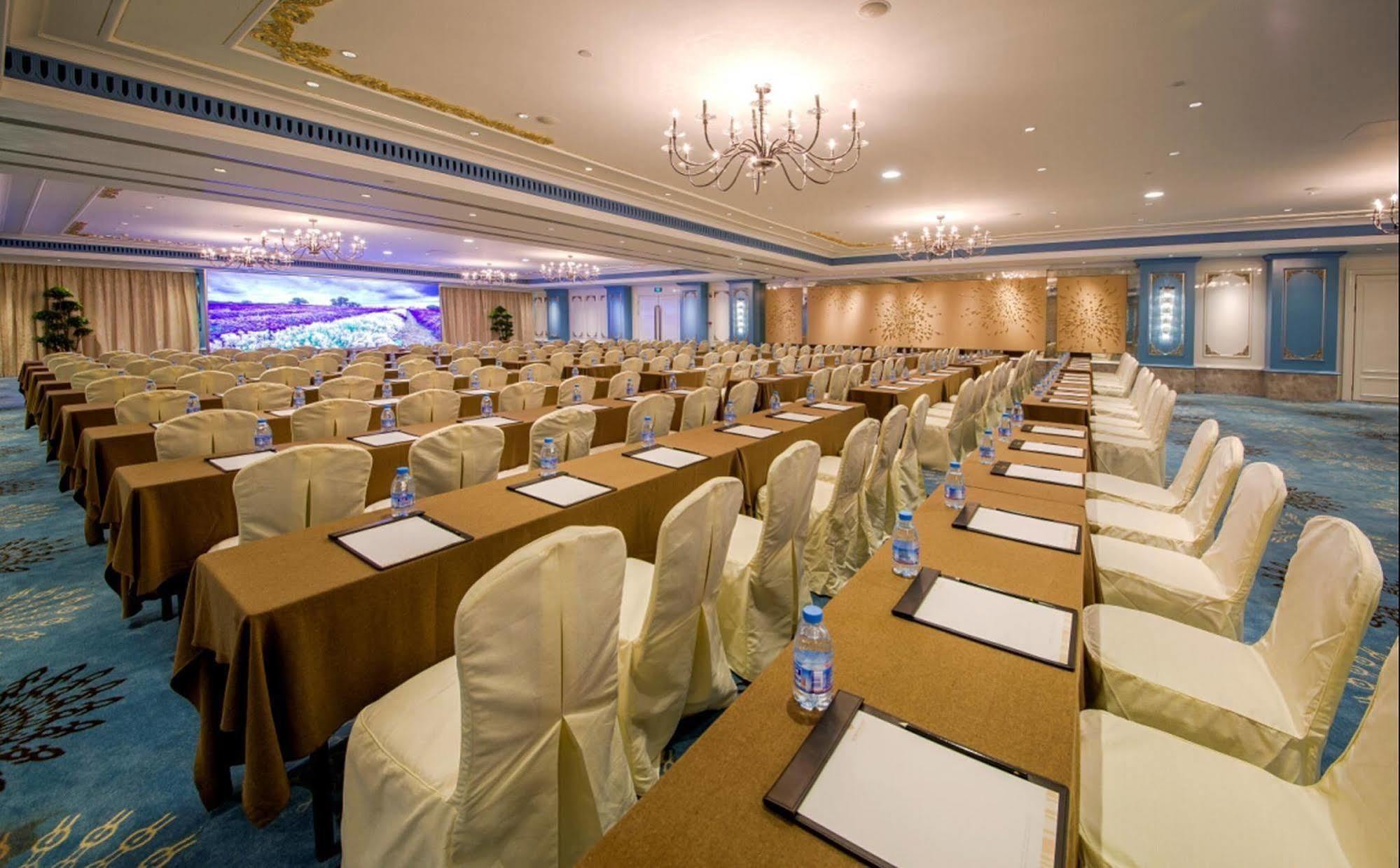 Shu Guang International Hotel Nanjing  Exterior photo